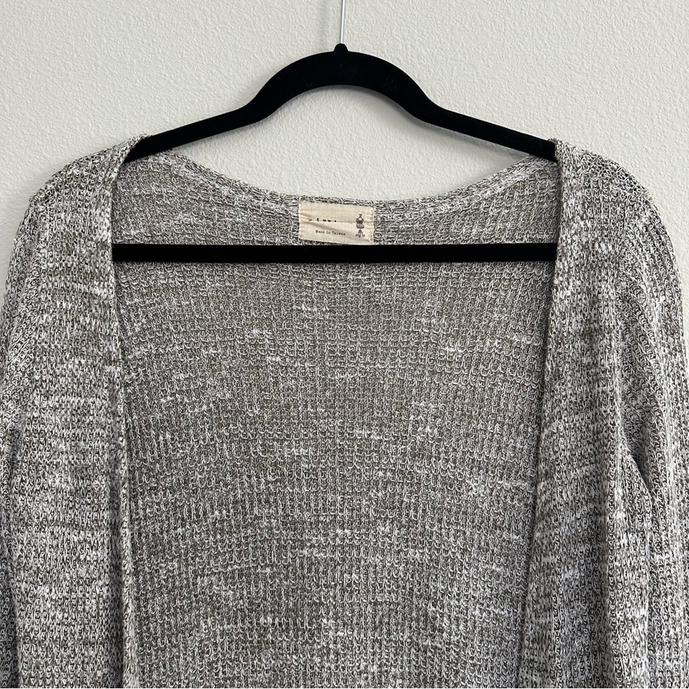 Cardigan - Picture 2 of 10